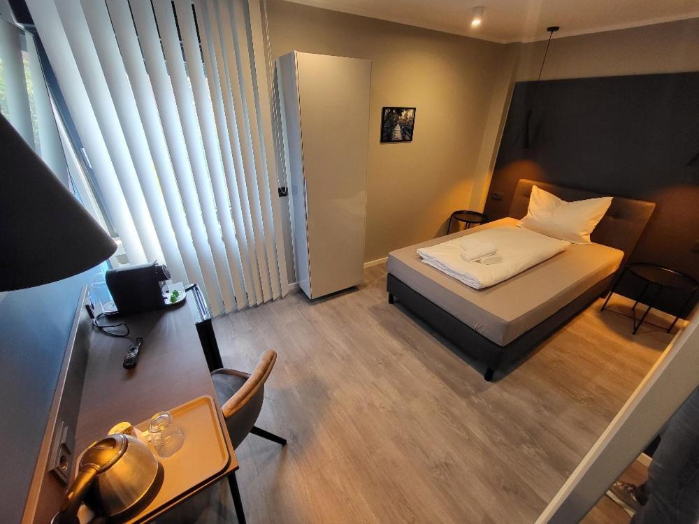 Liro Hotel Moers Esterno foto