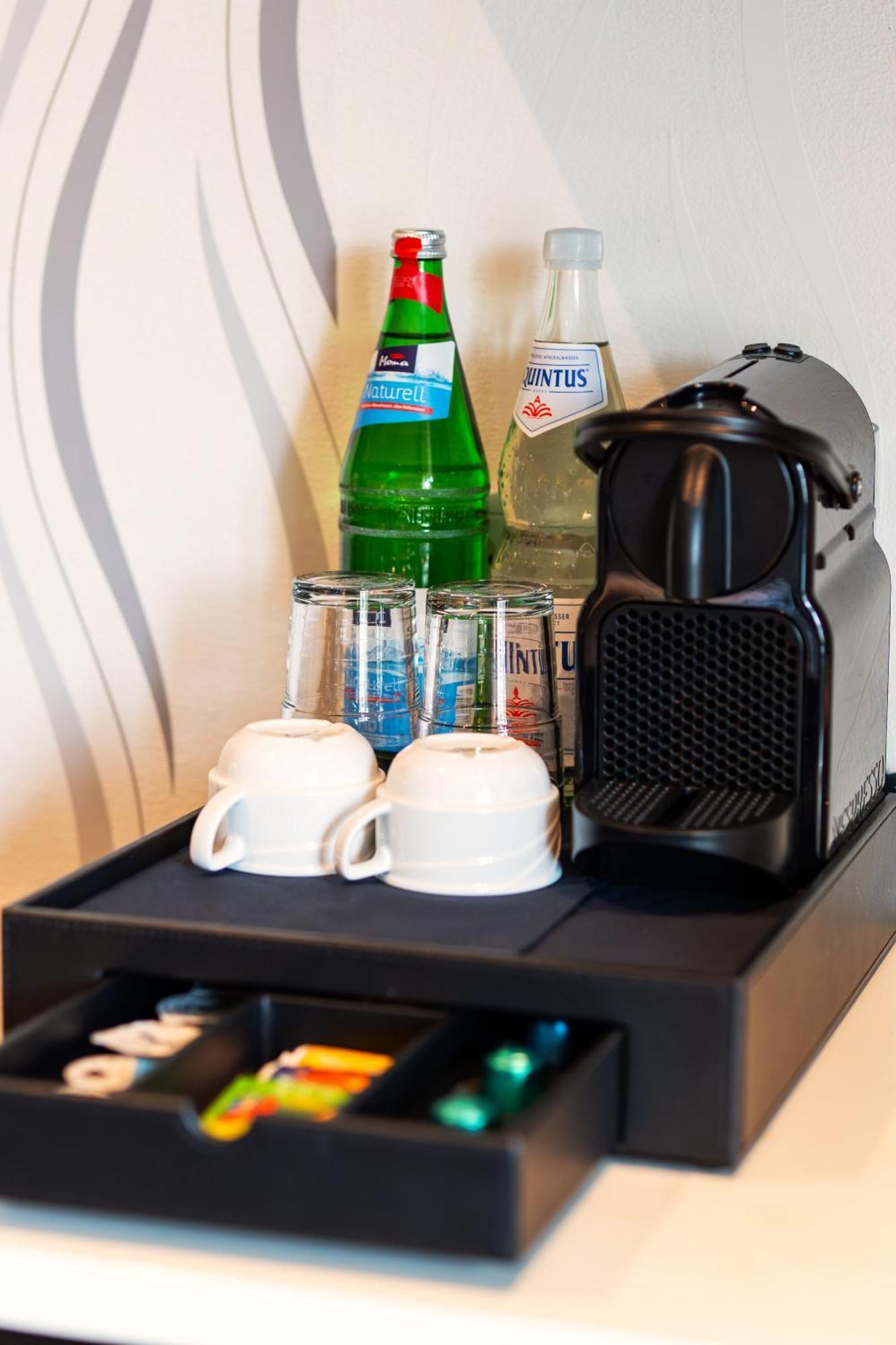 Liro Hotel Moers Esterno foto